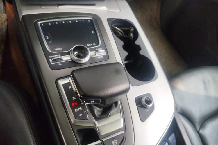 Used Audi Q7 2018 45 TFSI Technology Edition
