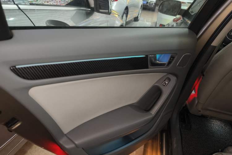 Used Audi A4L 2013 35 TFSI Automatic Comfort Model