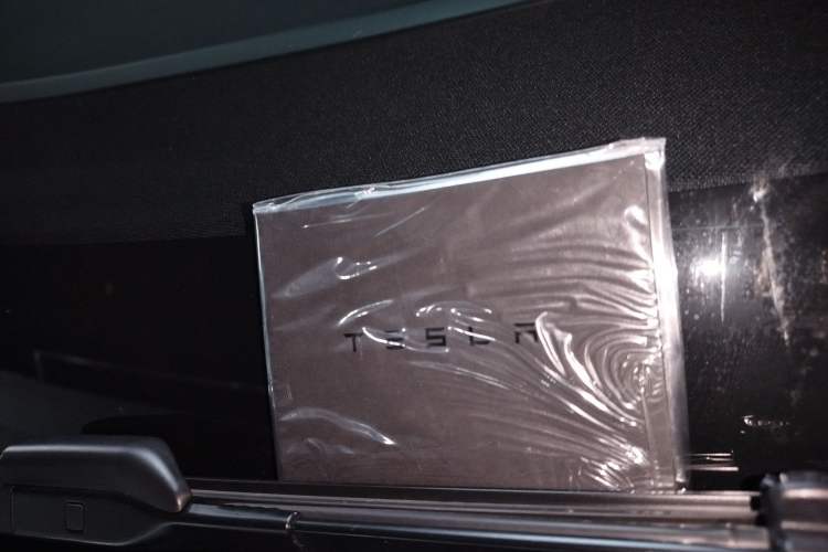 Used Tesla Model Y 2025 Rear-Wheel-Drive Version