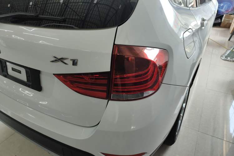 Used BMW X1 2014 sDrive18i Leading Model
