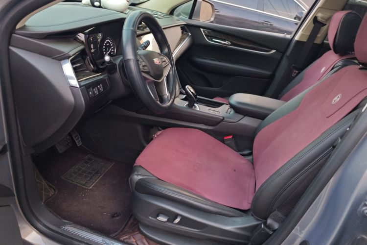 Used Cadillac XT5 2018 25T Luxury Model Left Front Seat