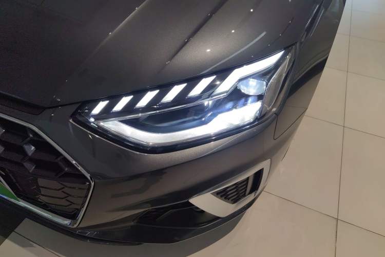 Used Audi A4L 2024 40 TFSI Fashion Dynamic Model
