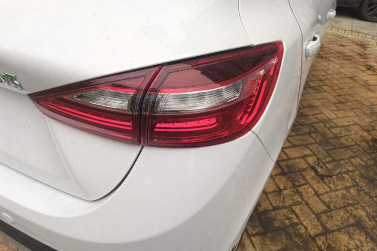 Used JMEV Ezi EV3 2023 Youth Edition 320KM Comfort Model Right Rear Taillight