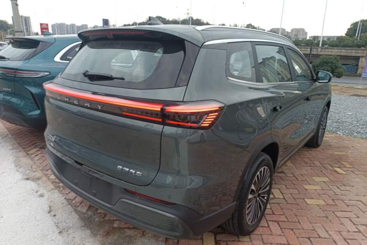 Used Chery Tiggo 8 PLUS C-DM 2025 1.5T 116 km Comfort Version 5 Seats