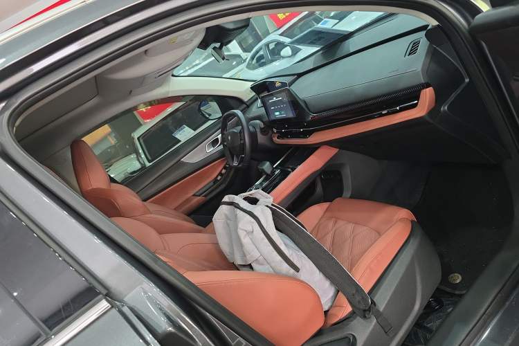 Used CHANGAN CS55PLUS 2024 3rd Generation 1.5T DCT Prestige Model
