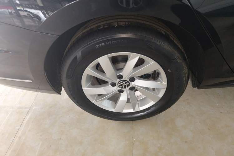 Used Volkswagen Passat New Energy 2025 430 PHEV Hybrid Business Edition Exterior 5