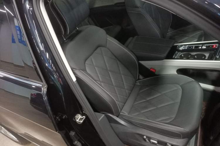 Used Volkswagen Teramont 2024 380TSI Four-Wheel Drive Prestige Flagship Edition Right Front Seat