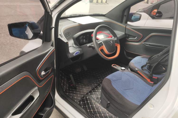 Used Baojun E100 2019 250KM Smart Drive Edition Driver Seat
