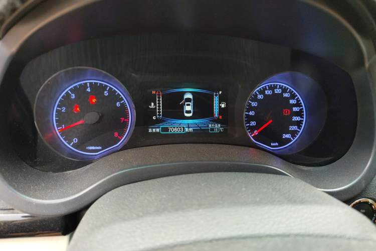 Used BYD Surui 2012 1.5TI Manual Luxury Version
