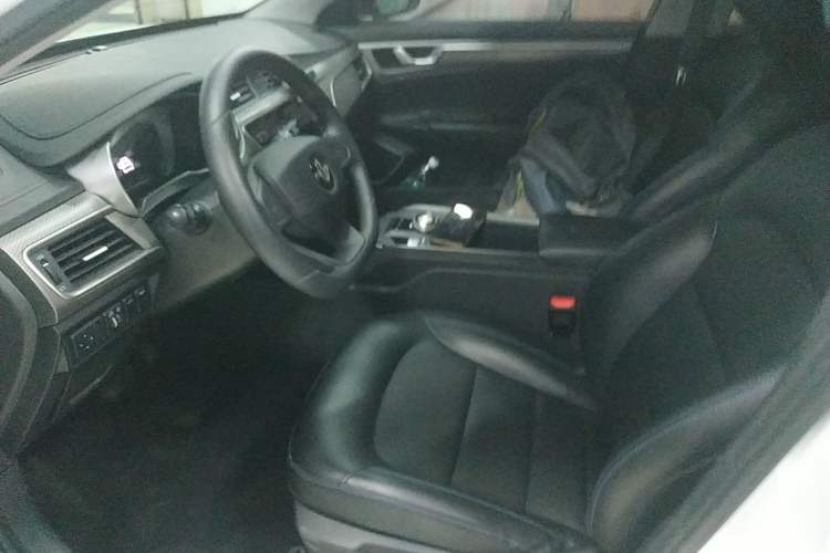 Used Livan Maple 60s 2024 Happiness Customized Full Vehicle—Taxi-Dedicated Version
