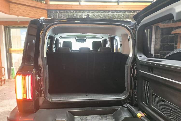 Used Tank 300 2024 2.0T Crosser Trunk