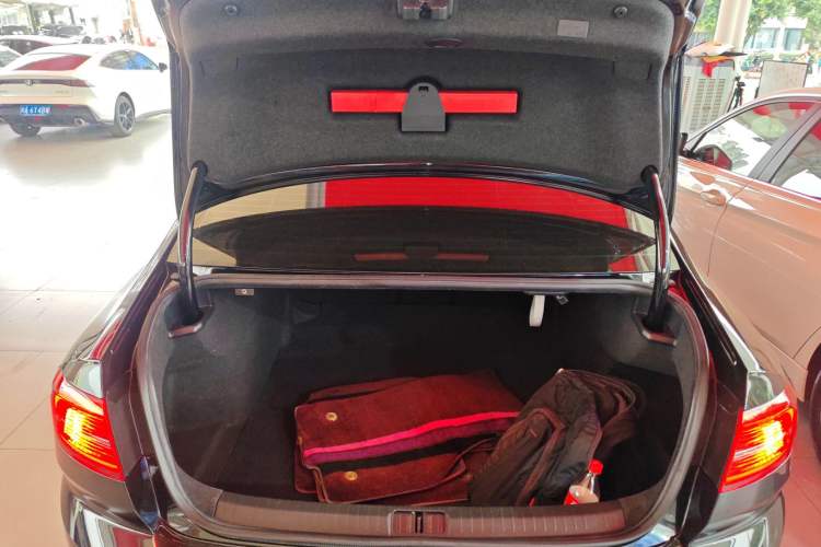 Used Volkswagen Magotan 2019 330TSI DSG Luxury Version China VI Standard