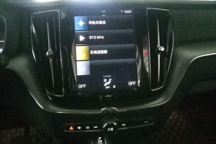 Used Volvo XC60 2021 T5 4x4 Smart Luxury Edition Audio And AC Panel