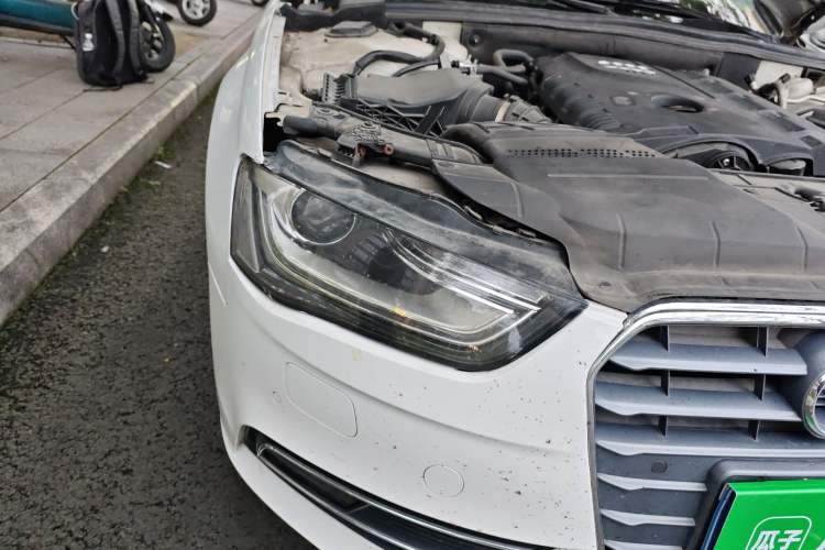 Used Audi A4L 2013 35 TFSI Automatic Standard Model Right Front Headlight