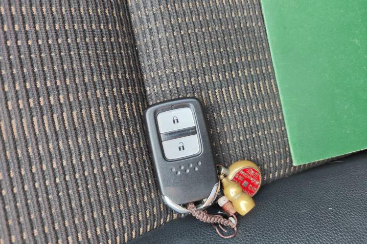 Used Honda Vezel 2016 1.8L CVT Front-Wheel Drive Pioneer Edition