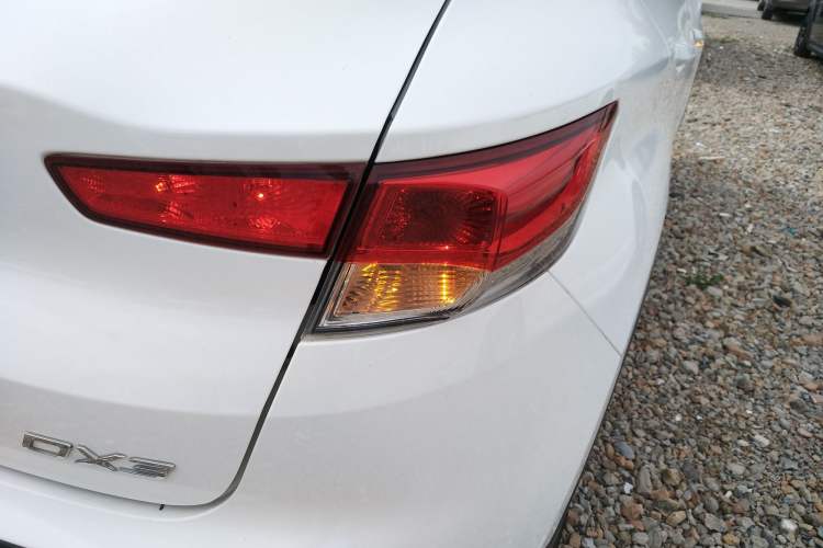 Used Soueast DX3 2022 1.5L Manual Luxury Version Right Rear Taillight