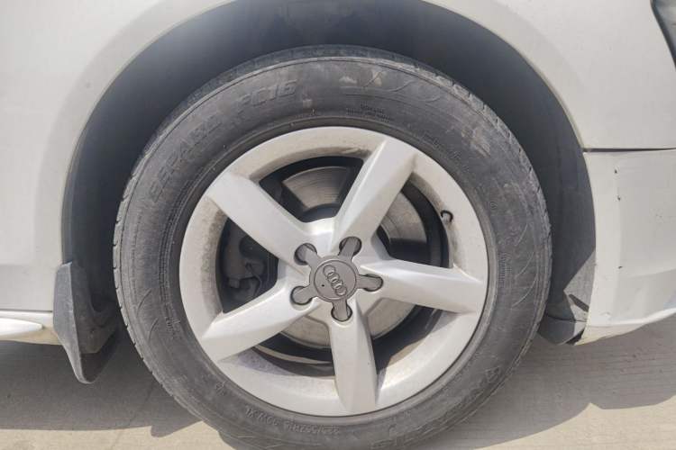 Used Audi A4L 2013 35 TFSI Automatic Standard Model
