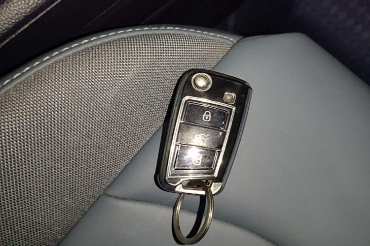 Used Volkswagen Tharu 2024 300TSI Two-Wheel-Drive Full Moon Edition
