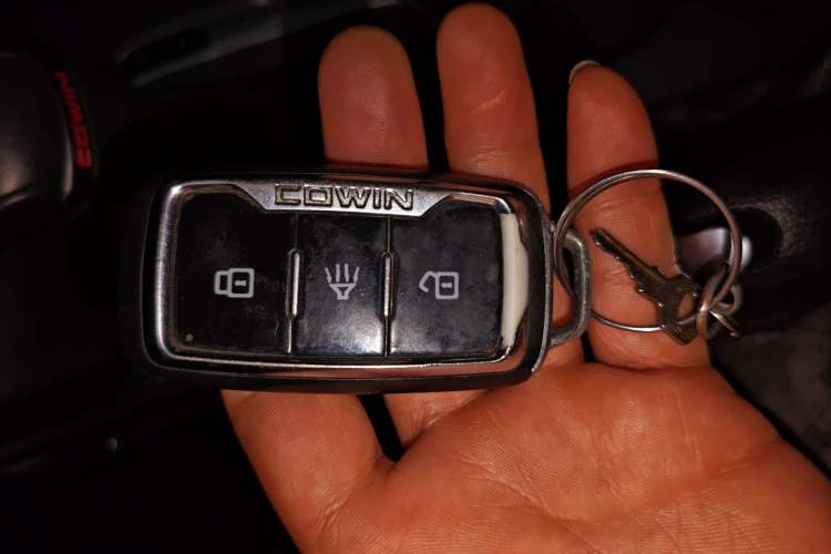 Used Cowin X3 2017 1.6L CVT Enthusiast Edition China V Standard Vehicle Key