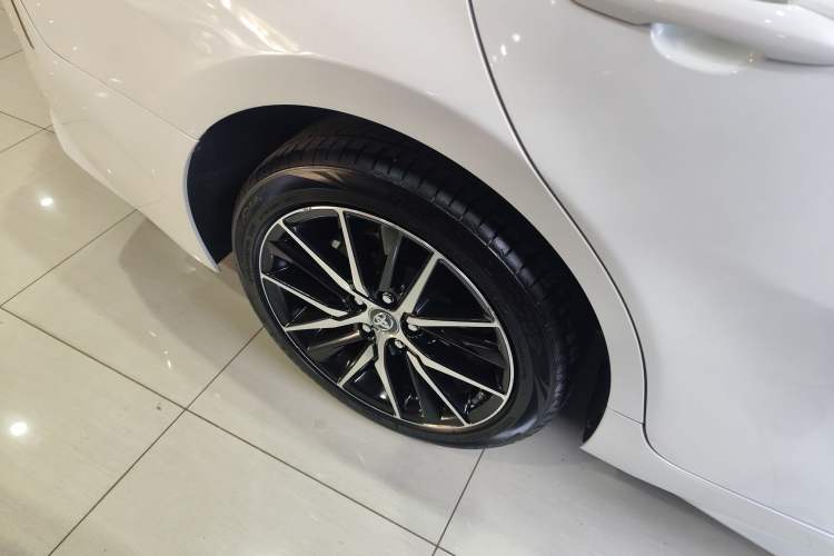 Used Toyota Camry 2021 2.0S FENGSHANG Edition Right Rear Wheel Hub