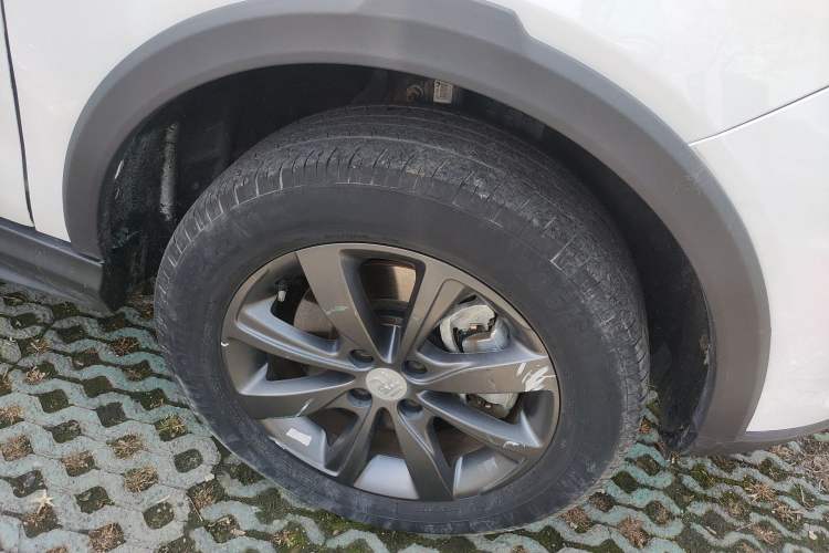 Used BYD Yuan New Energy 2018 EV360 Smart Connect Cool Edition
