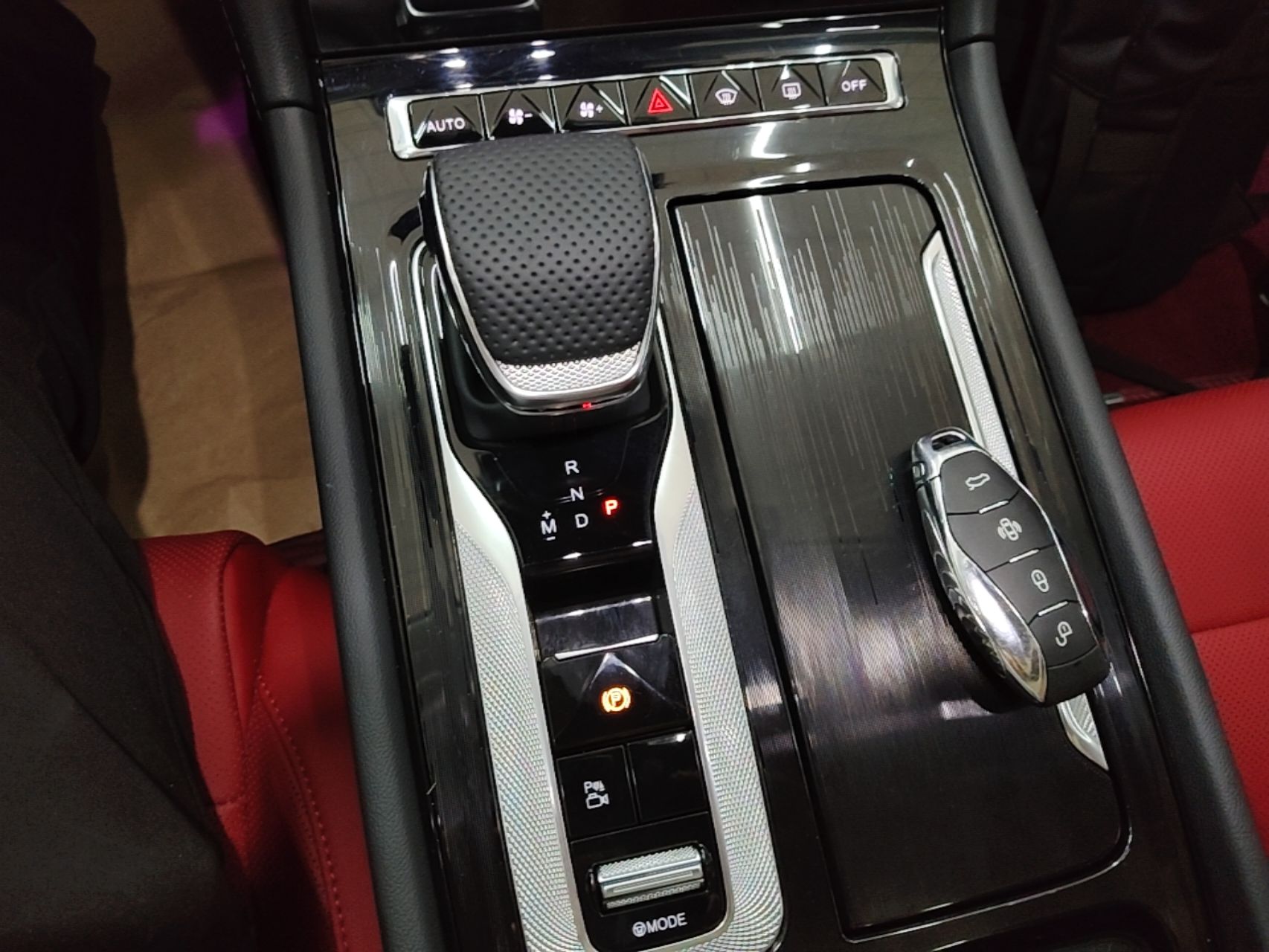 Hongqi H6 2024 2.0T ZhiMei Edition — снимка 16