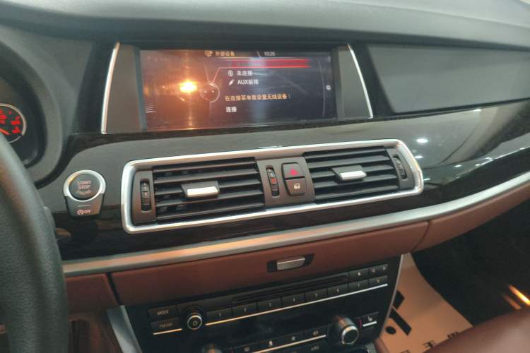 Used BMW 5 Series GT 2014 528i Leading Model
