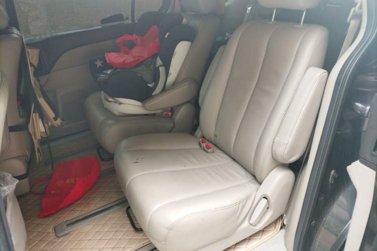 Used Mazda 8 2011 2.3L Ultimate Edition