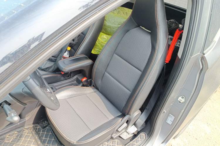 Used Chery New Energy Little Ant 2019 4-Seater Smart Luxe Version 30.6 kWh Left Front Seat