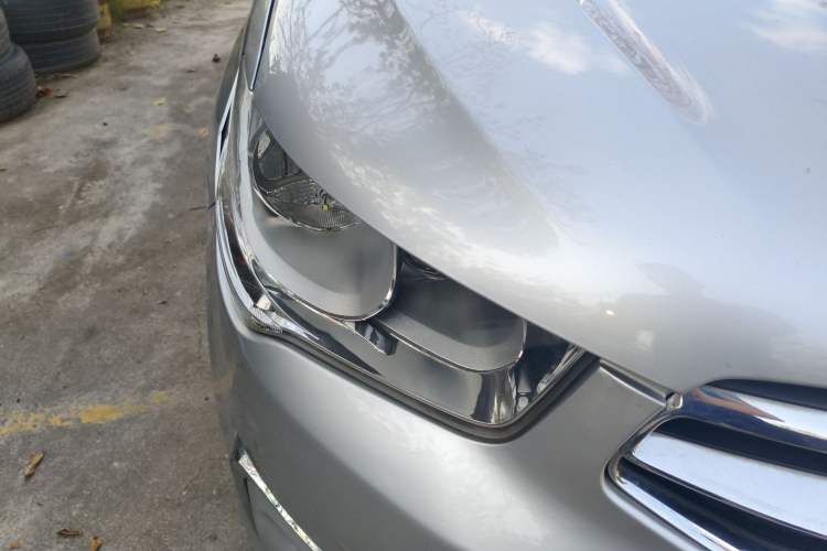 Used Citroen Elysee 2015 Zhishang Edition 1.6L Manual Fashion Model
