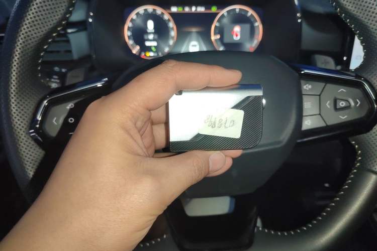 Used Lynk & Co 06 2023 Remix 1.5T Hero
