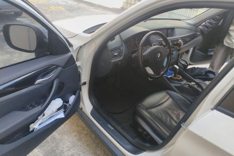 Used BMW X1 2010 sDrive18i Luxury Model
