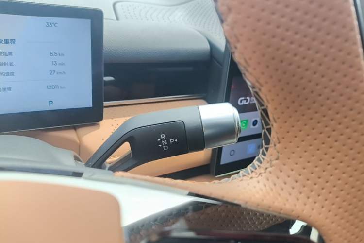 Used Geely Galaxy 8 2025 130km EM-P Starship Edition Gear Lever