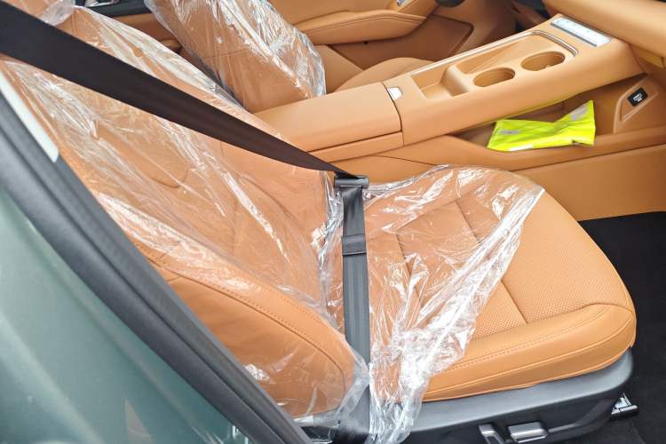 Used Haval Fierce Dragon Max 2025 Hi4 110 Plus Smart Drive Edition Right Front Seat