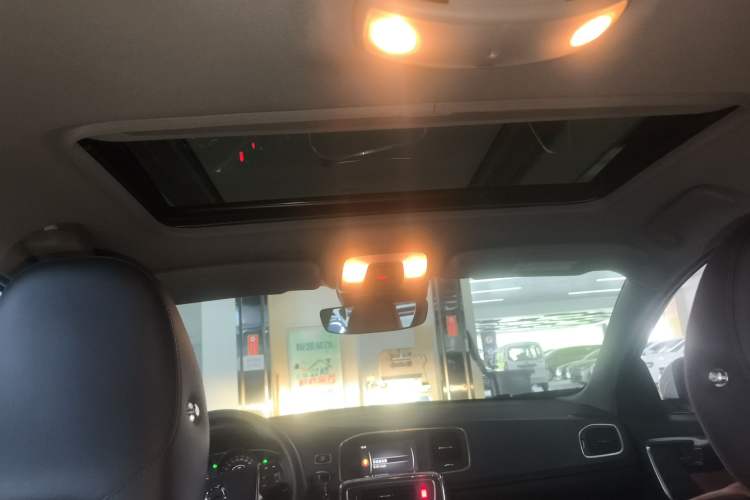 Used Volvo S60 2019 S60L Facelift T5 Intelligent Advanced Edition
