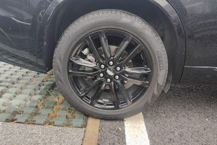 Used Cadillac XT6 2022 2.0T Six-Seater Two-Wheel-Drive Luxury Version
