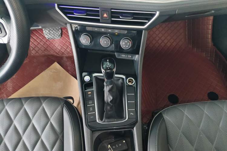 Used Volkswagen Sagitar 2023 300TSI DSG Excellence Edition
