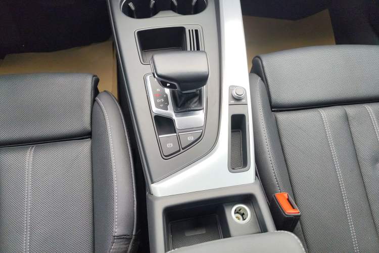 Used Audi A4L 2020 40 TFSI Fashion Dynamic Model