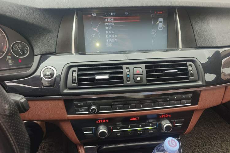 Used BMW 5 Series 2014 520Li Elegant Model Audio And AC Panel