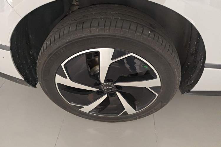 Used BYD Sealion 06 New Energy 2025 Model EV 605 Navigation Pro Edition Right Rear Wheel Hub