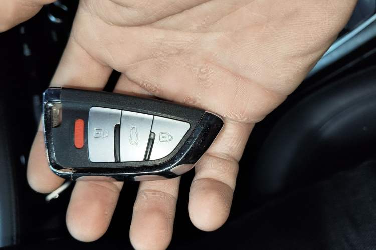 Used BORGWARD BX7 2016 28T Two-Wheel Drive Luxury Version 5 Seats
