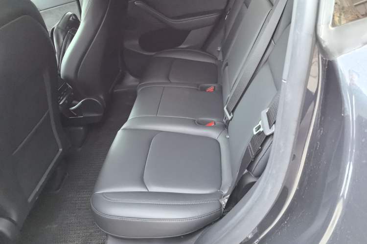 Used Tesla Model Y 2024 Rear-Wheel-Drive Version
