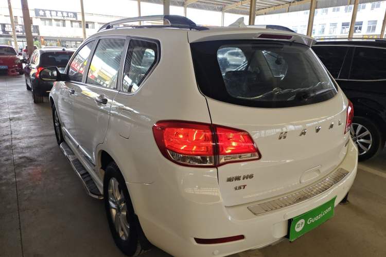 Used Haval H6 2016 Upgraded Model 1.5T Automatic Two-Wheel Drive Elite Version
