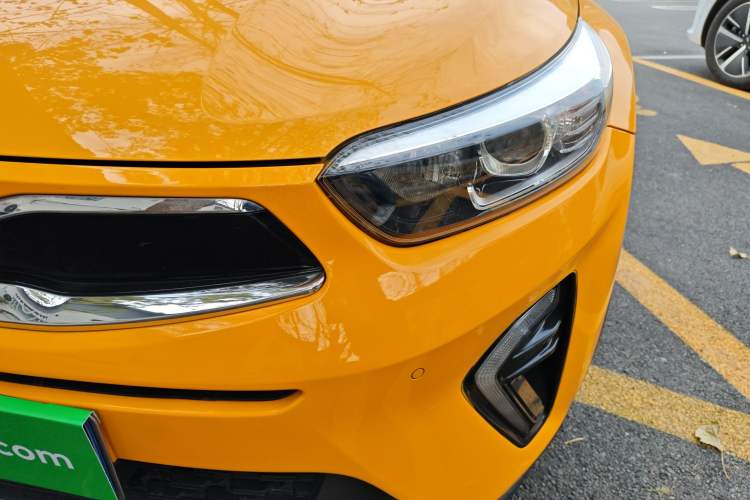 Used Kia kx1 Stonic 2021 1.4L CVT Fun & Sunroof Model Left Front Headlight