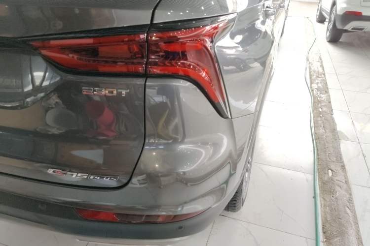 Used CHANGAN CS75 PLUS 2021 1.5T Automatic Luxury Version Right Rear Taillight