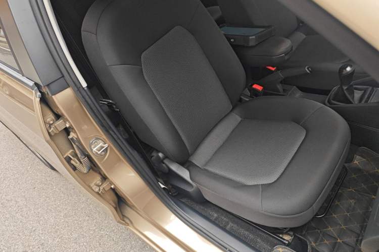 Used Volkswagen Jetta 2019 Dream Edition 1.5L Manual Fashion Version
