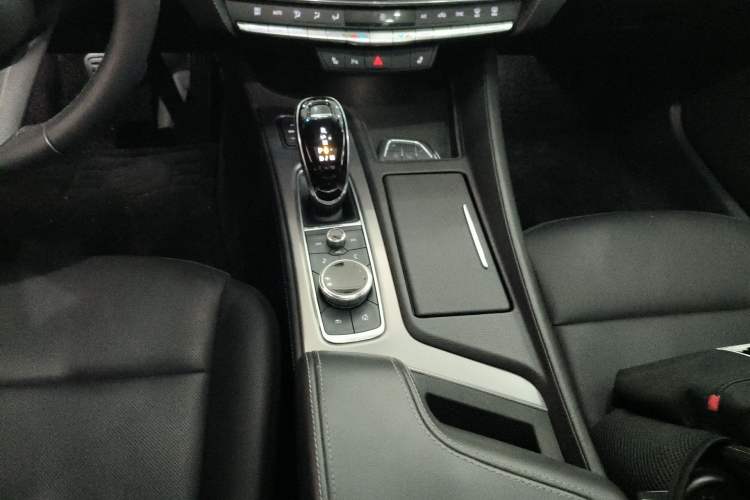 Used Cadillac CT5 2021 Revised 28T Luxury Version Gear Lever