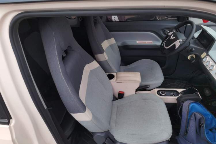 Used Wuling Hongguang MINIEV 2021 Macaron Premium Model – Lithium Iron Phosphate