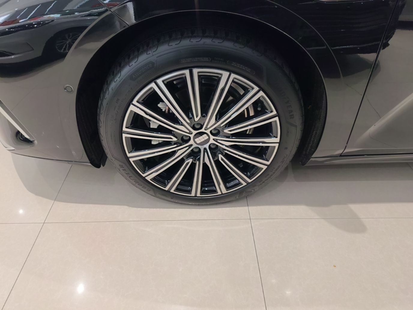 Geely Galaxy 8 2025 130km EM-P Starship Edition — снимка 10