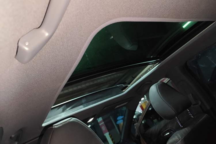 Used Honda XR-V 2015 1.8L EXi CVT Comfort Version
